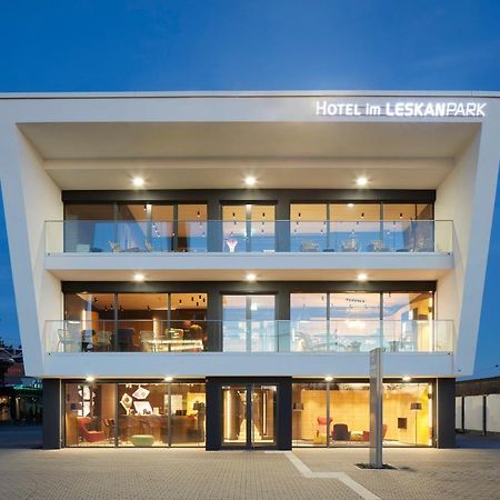 Hotel Im Leskanpark Кёльн Экстерьер фото