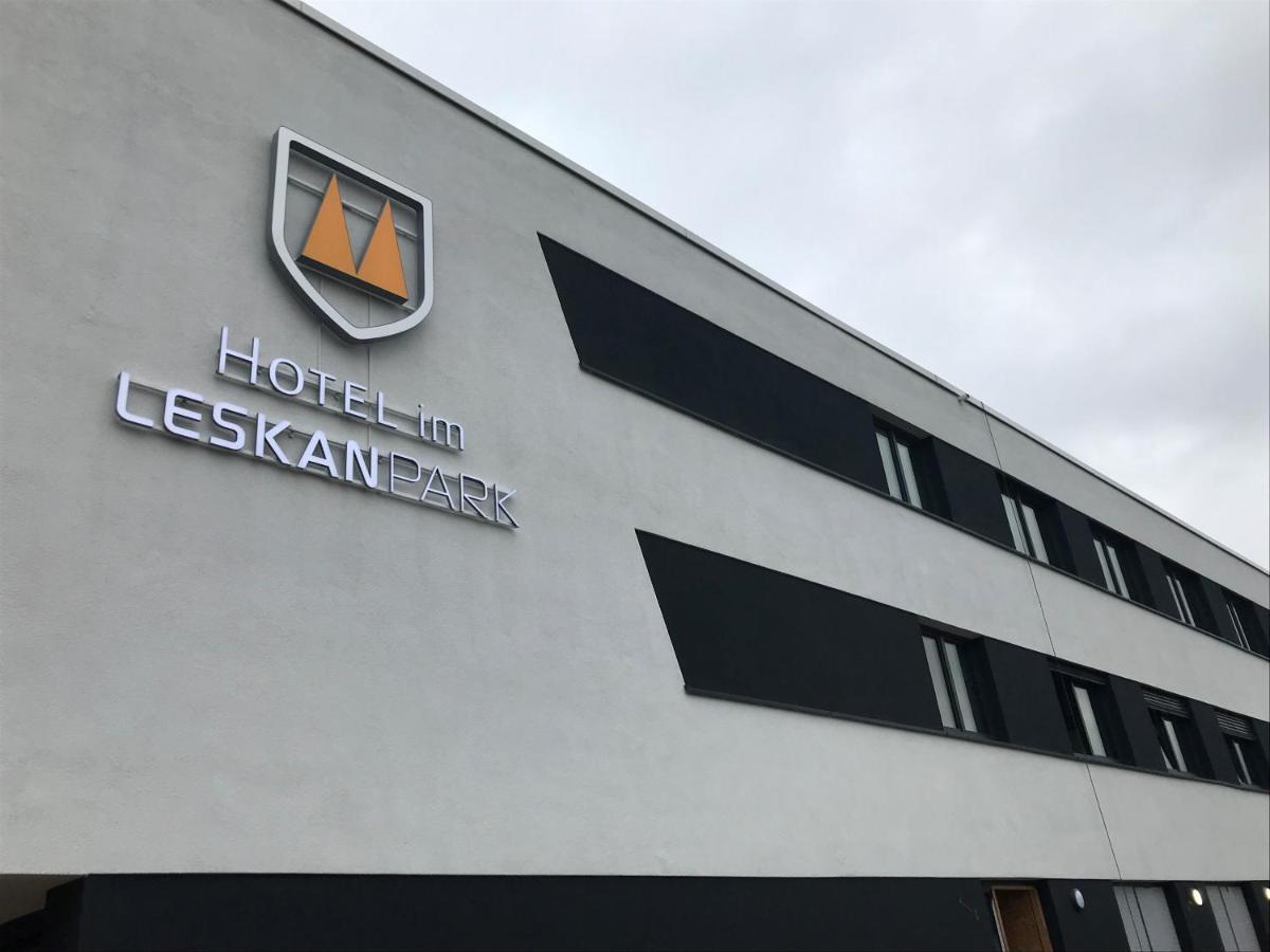 Hotel Im Leskanpark Кёльн Экстерьер фото